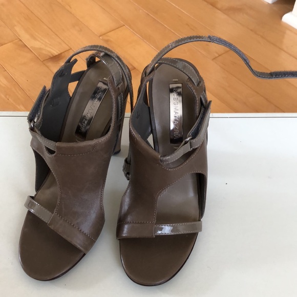 COPY - BCBGMAXAZRIA Leather Sandals — New - Picture 2 of 3